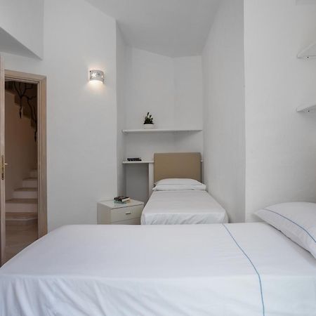 The Square Depandance Bed & Breakfast Cannigione Exterior foto