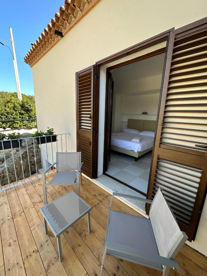 The Square Depandance Bed & Breakfast Cannigione Exterior foto