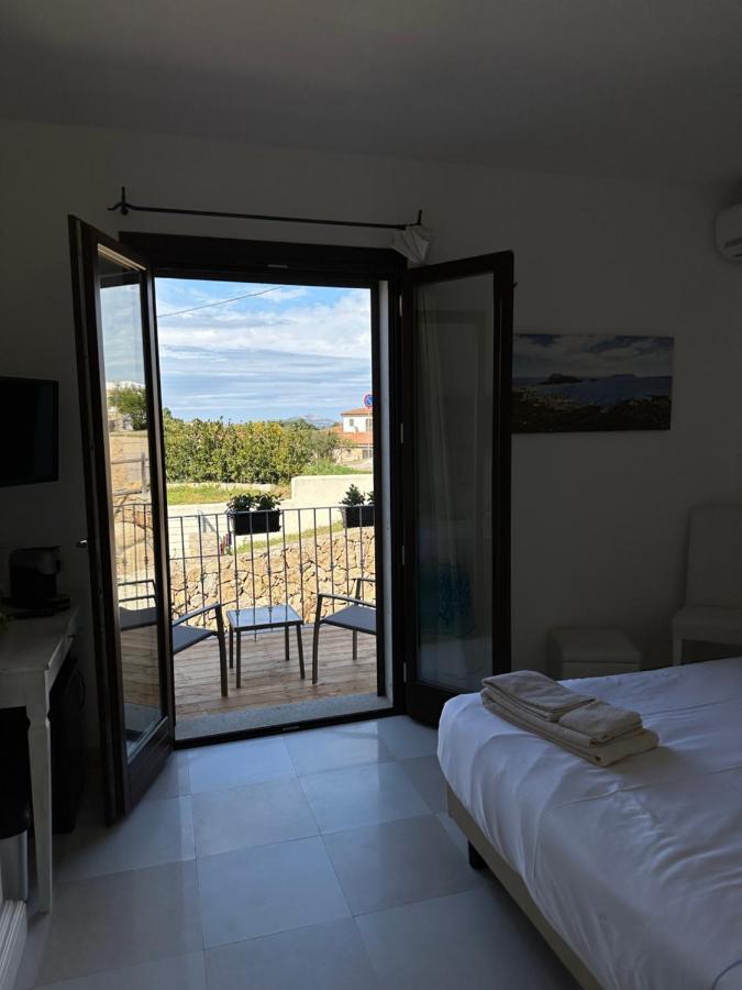 The Square Depandance Bed & Breakfast Cannigione Exterior foto
