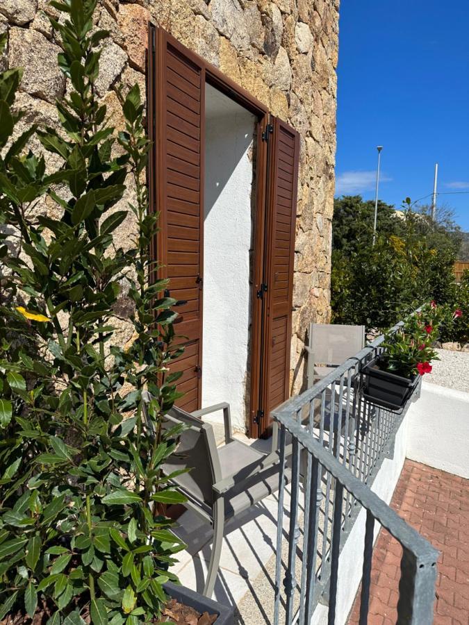 The Square Depandance Bed & Breakfast Cannigione Exterior foto