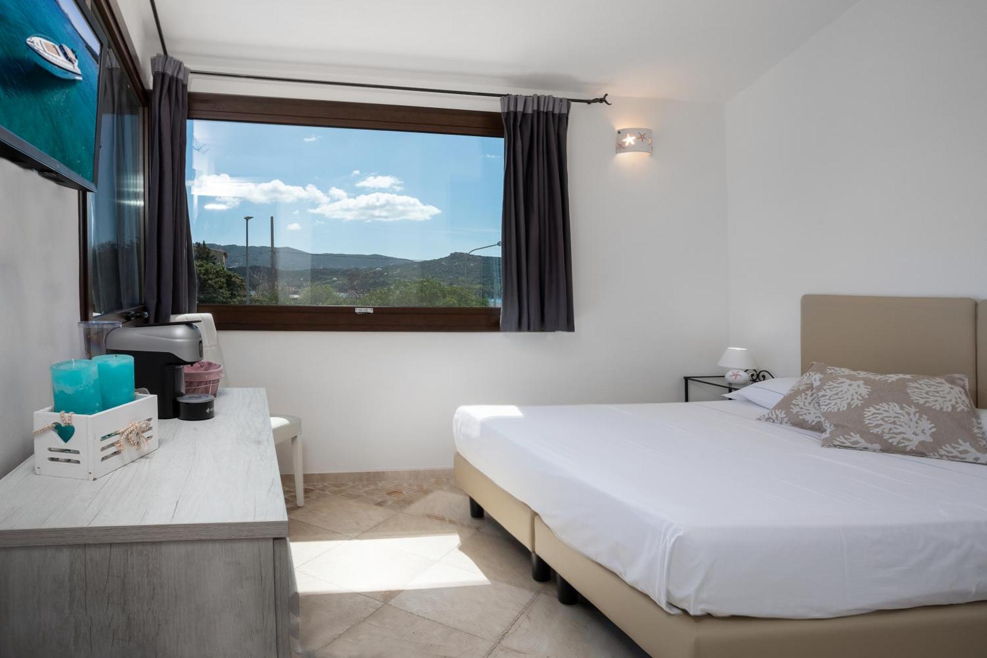 The Square Depandance Bed & Breakfast Cannigione Exterior foto